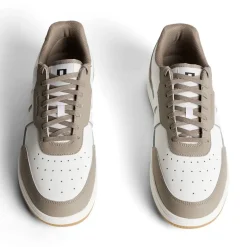 Ace Low-Top Golf Sneaker