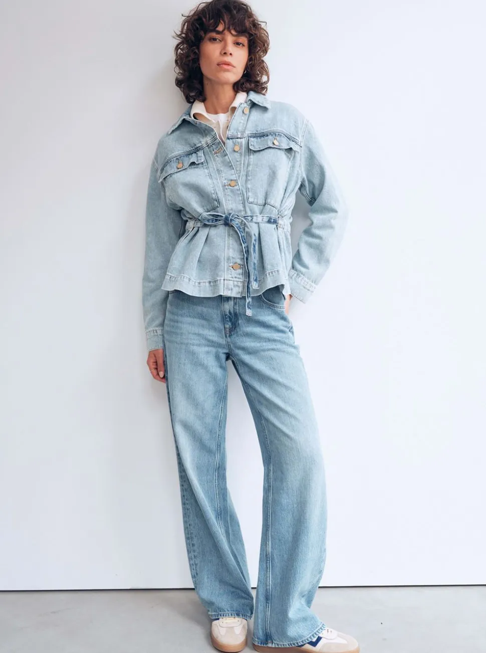 DENIM JACKET WITH TIE DETAIL DAM