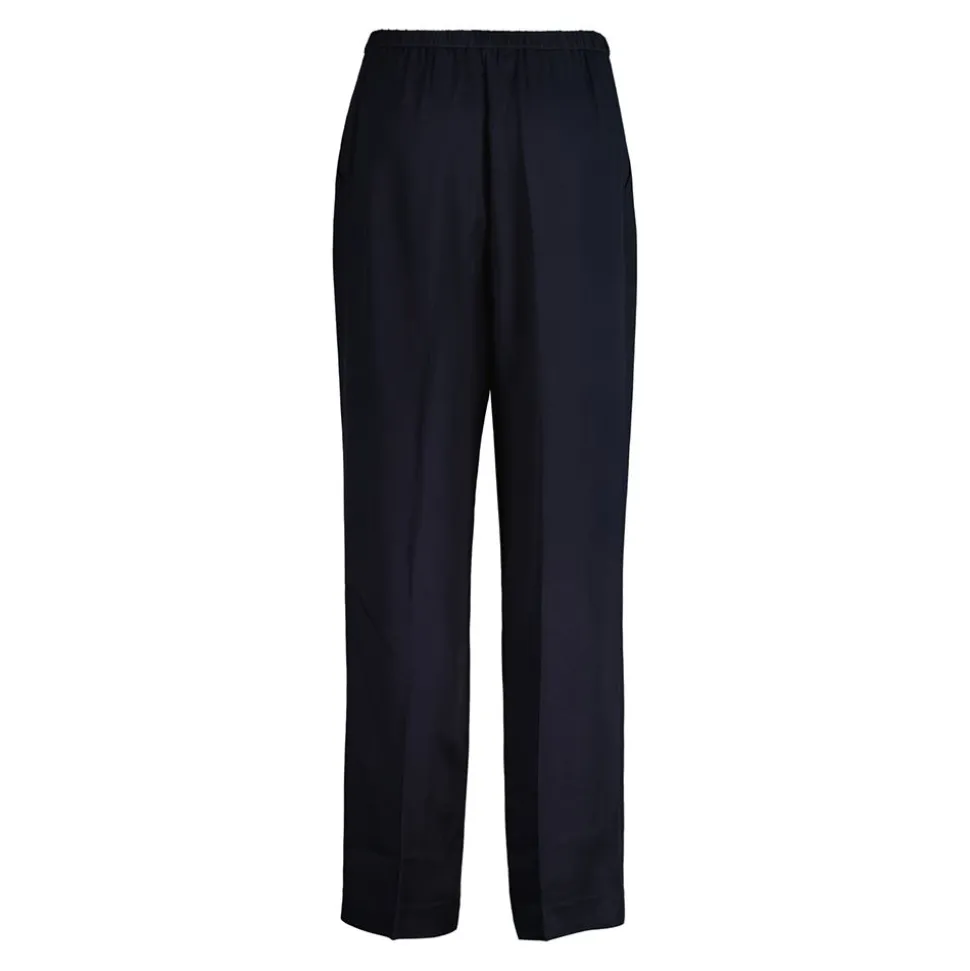 Fluid Pants Dam