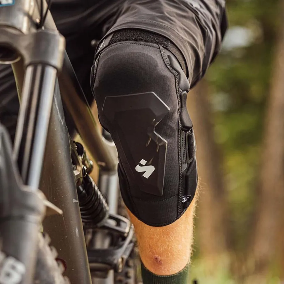 Knee Guards Pro Hard Shell