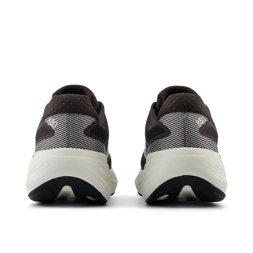 New Balance FreshFoam 880 v15 Dam