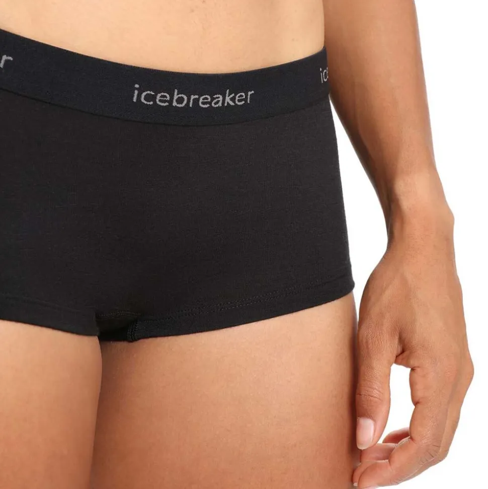 Oasis Shorts Dam