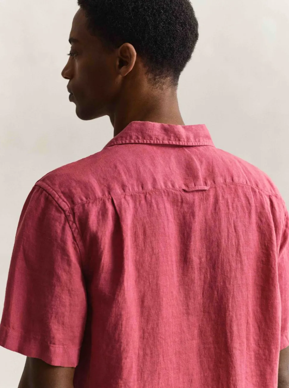 REGULAR GARMENT DYED LINEN SS CAMP SHIRT HERR