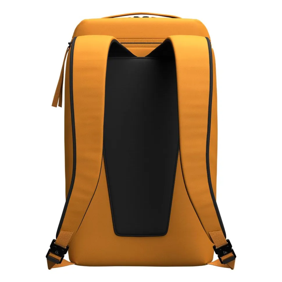 The Makeløs 16L Backpack