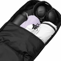 The Makeløs 16L Backpack