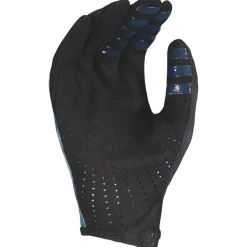 Traction LF Glove
