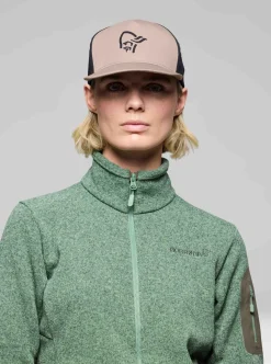 /29 Trucker tech Cap