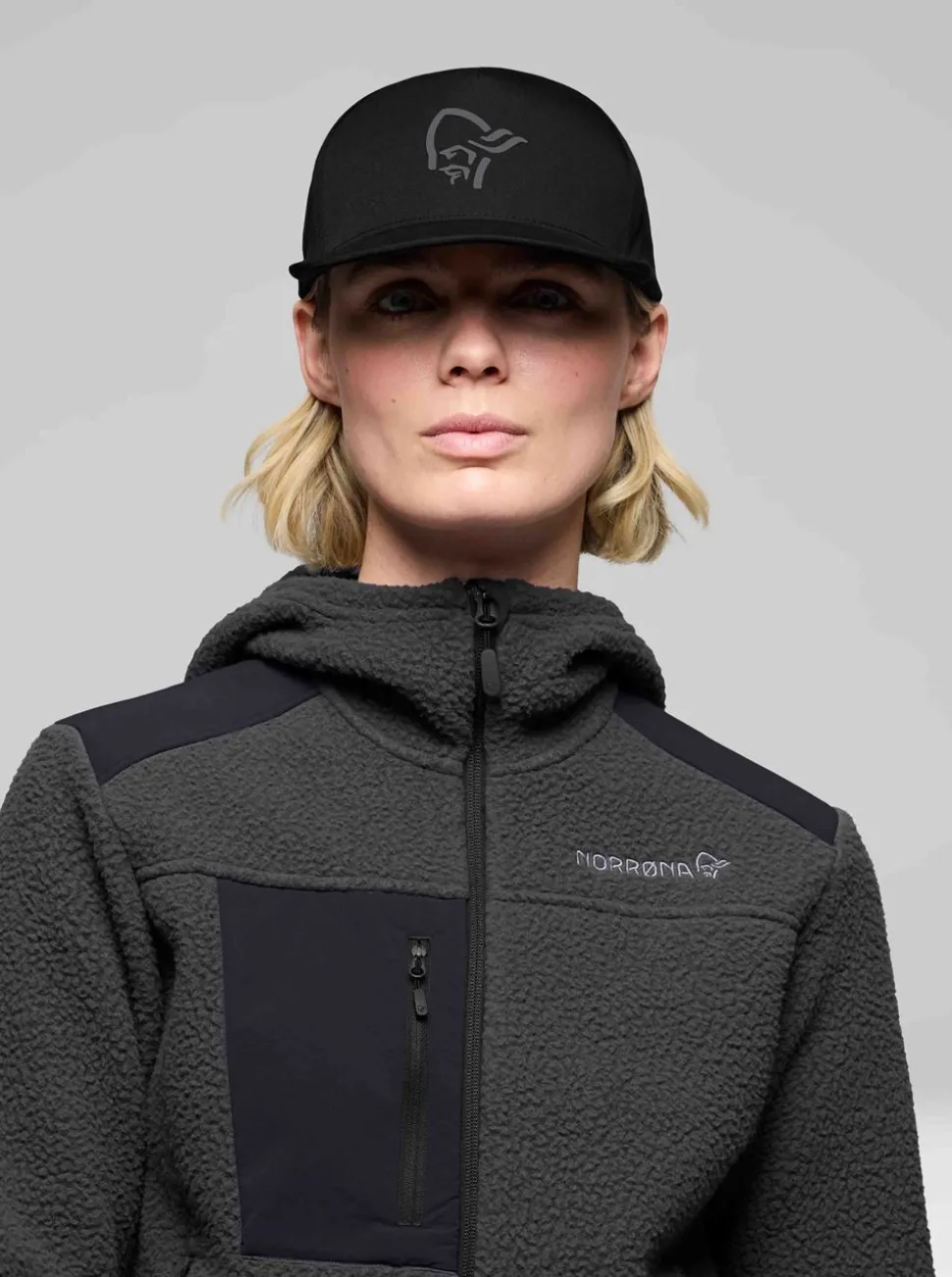 /29 Trucker tech Cap